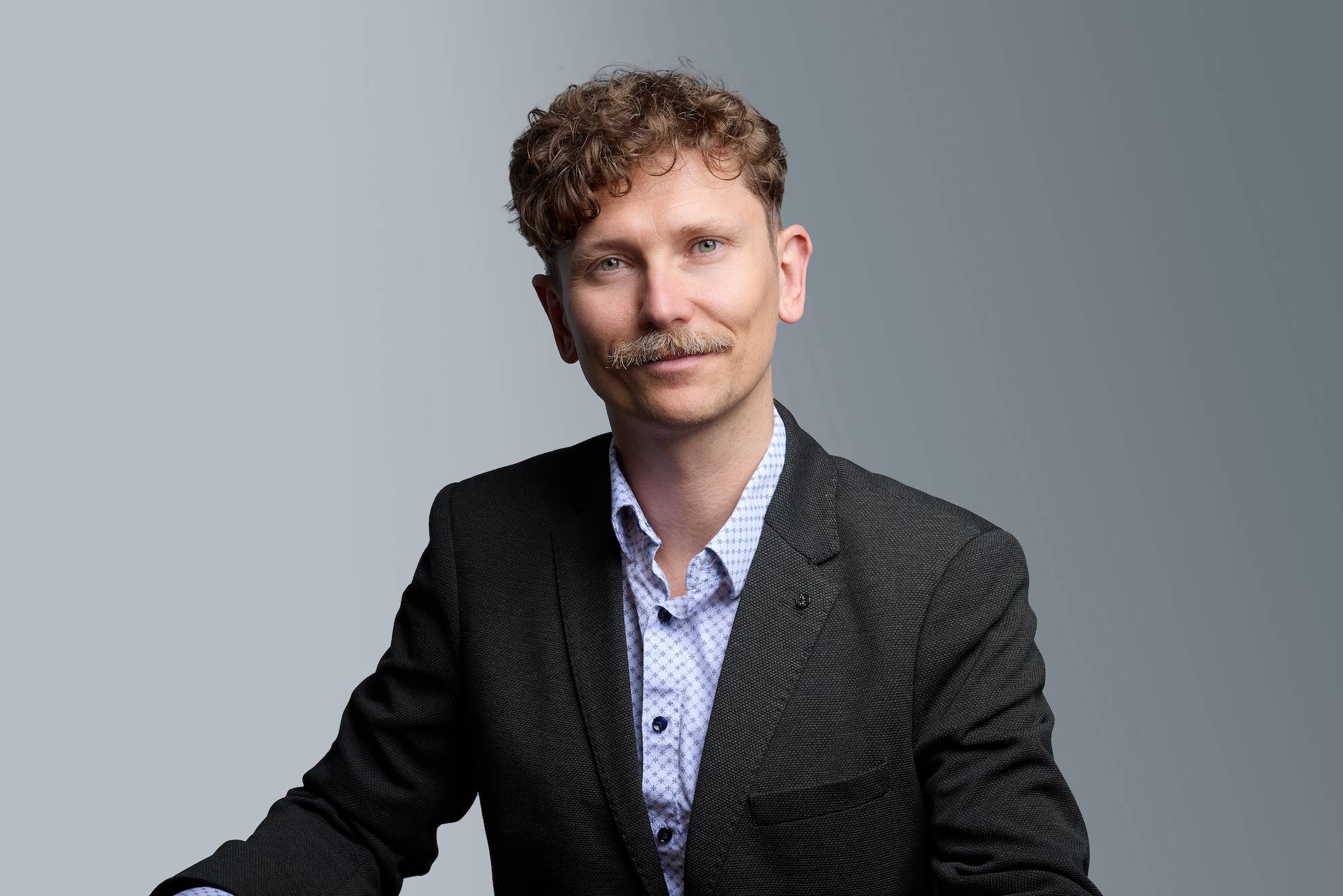 Dr Aleksander website hero image